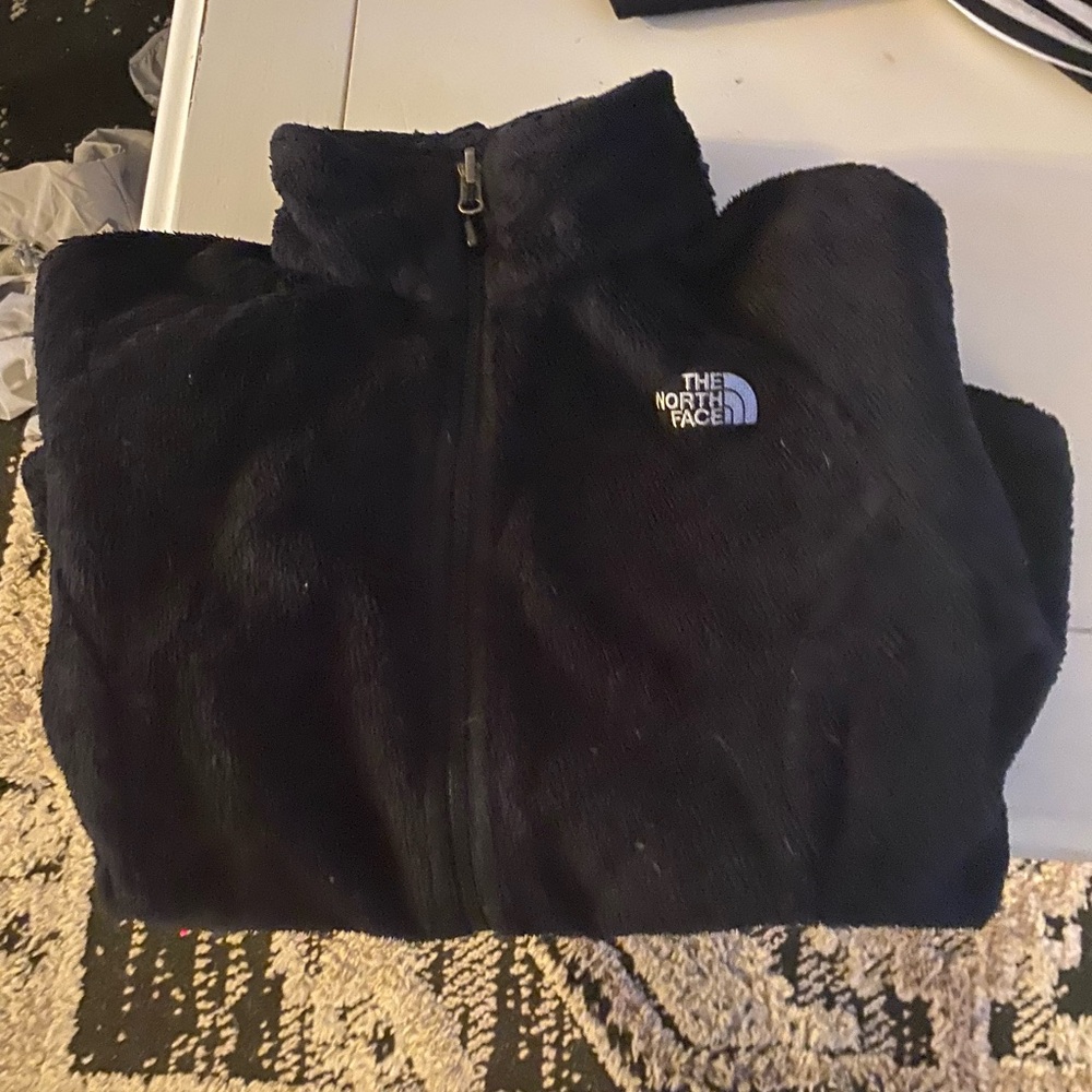 Worn fuzy north face jacket